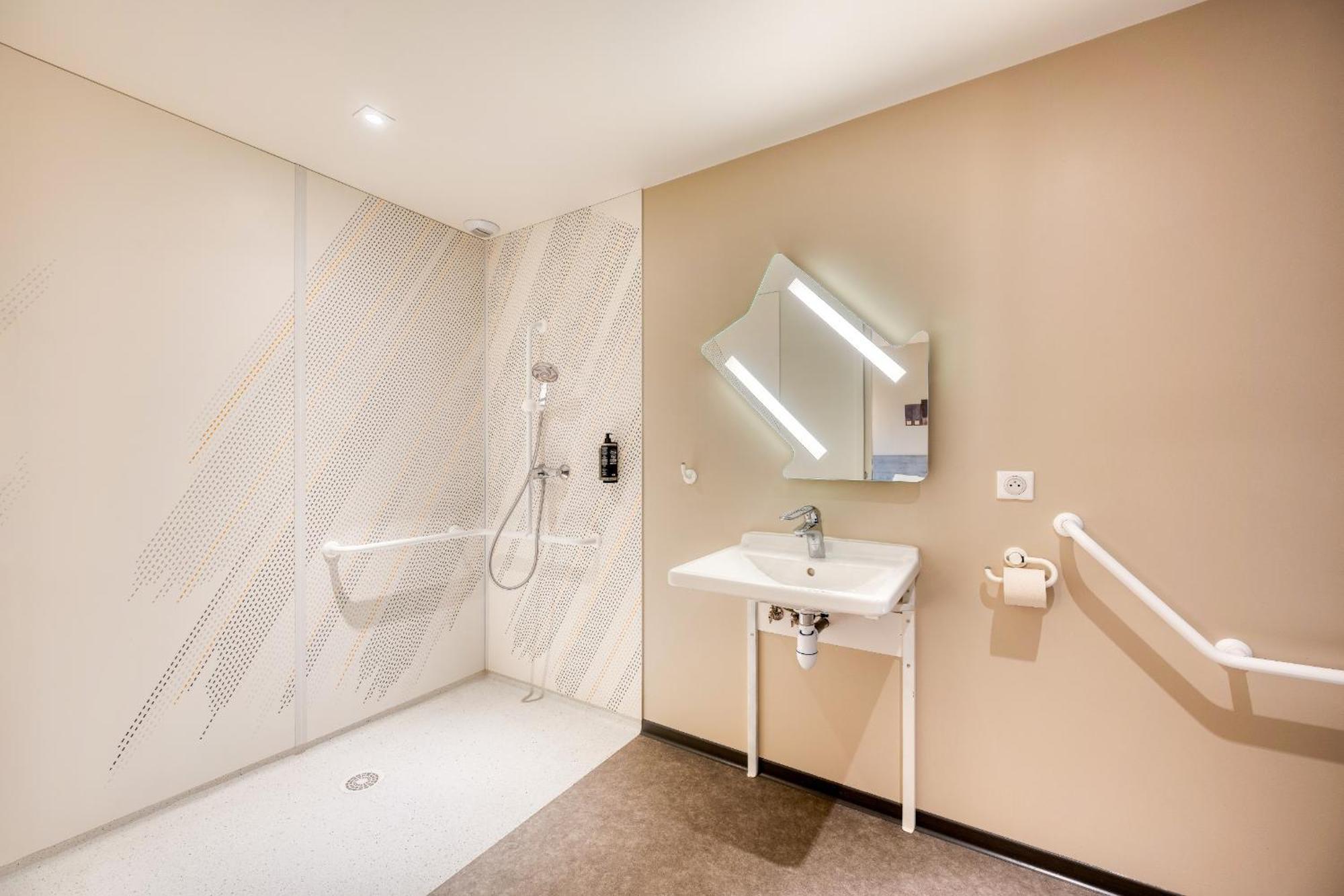 ibis budget Versailles - Trappes Exterior foto