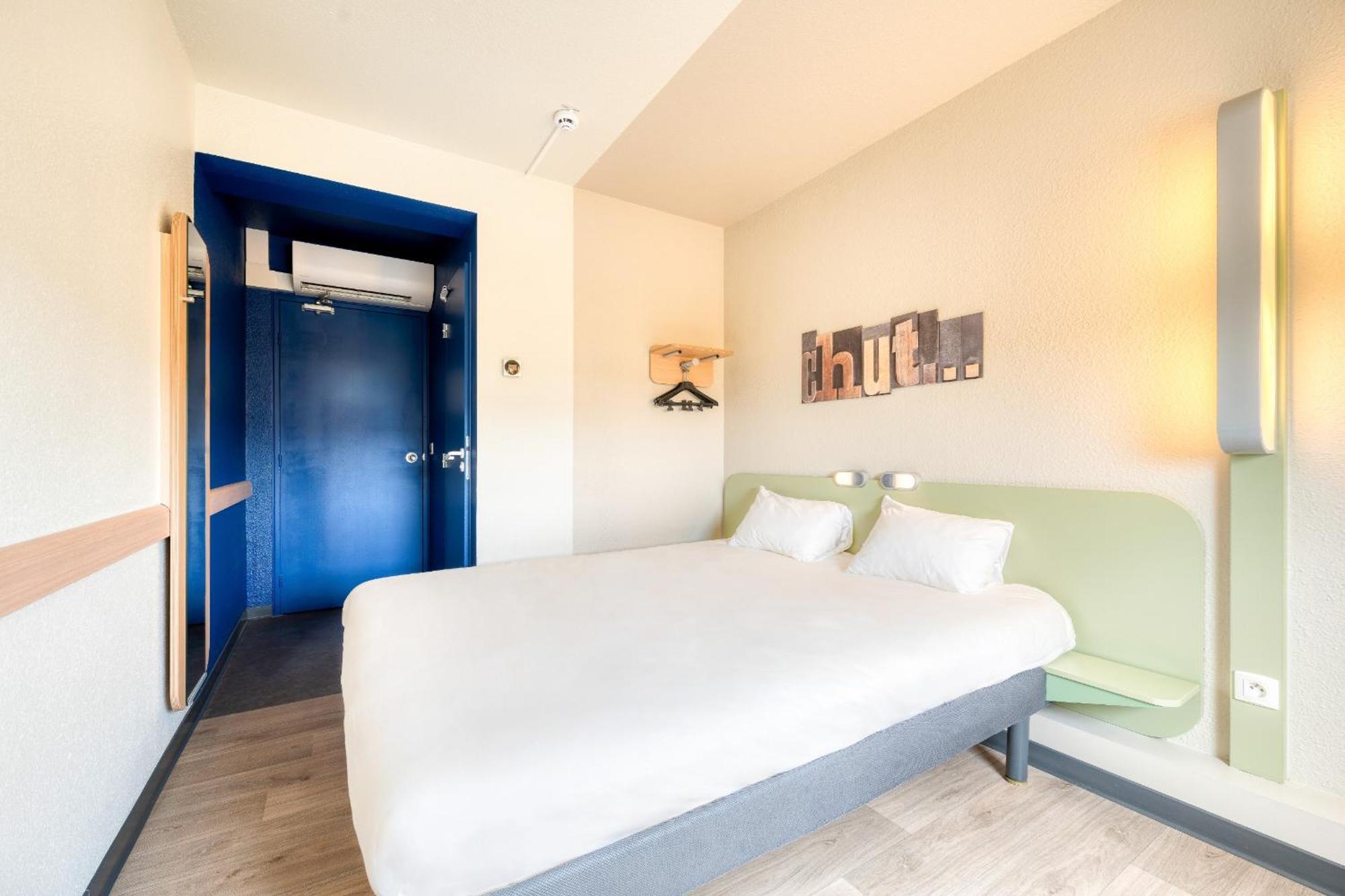 ibis budget Versailles - Trappes Exterior foto