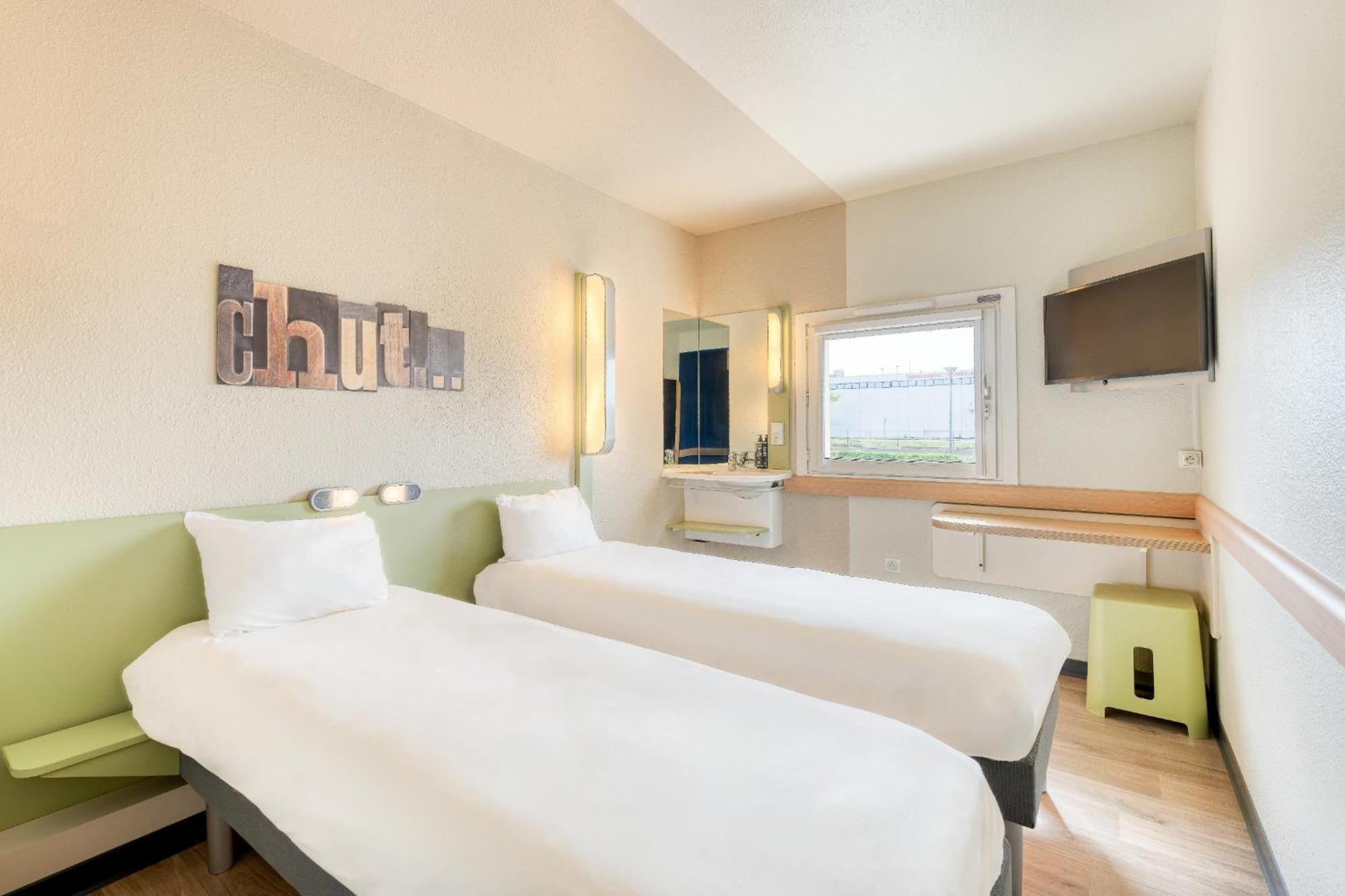 ibis budget Versailles - Trappes Exterior foto