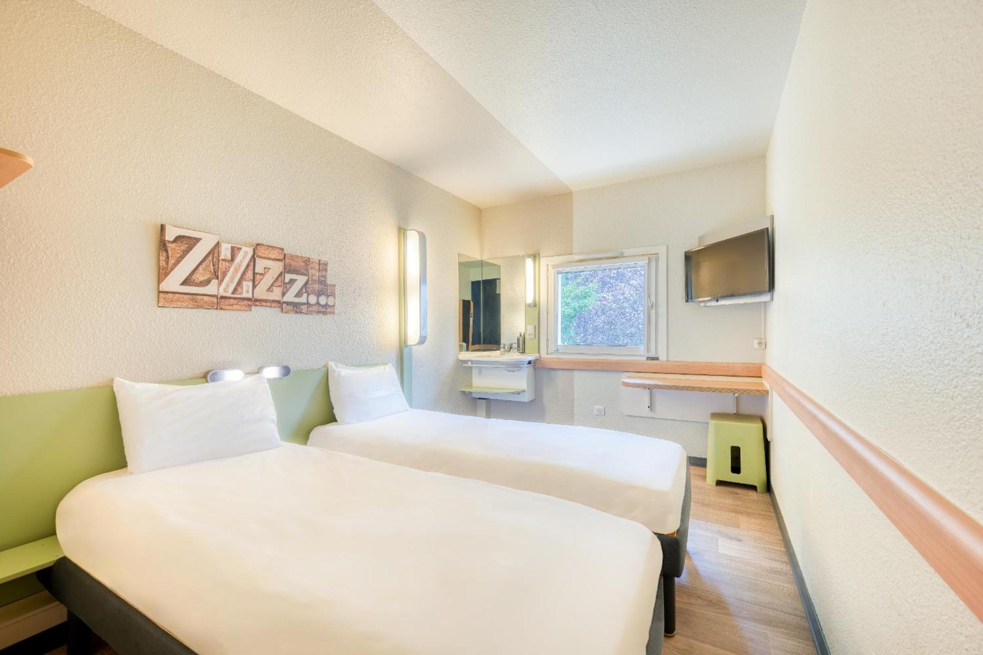 ibis budget Versailles - Trappes Exterior foto